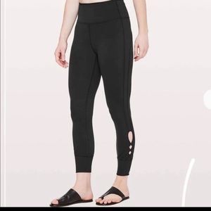 lululemon  melodic movement 4